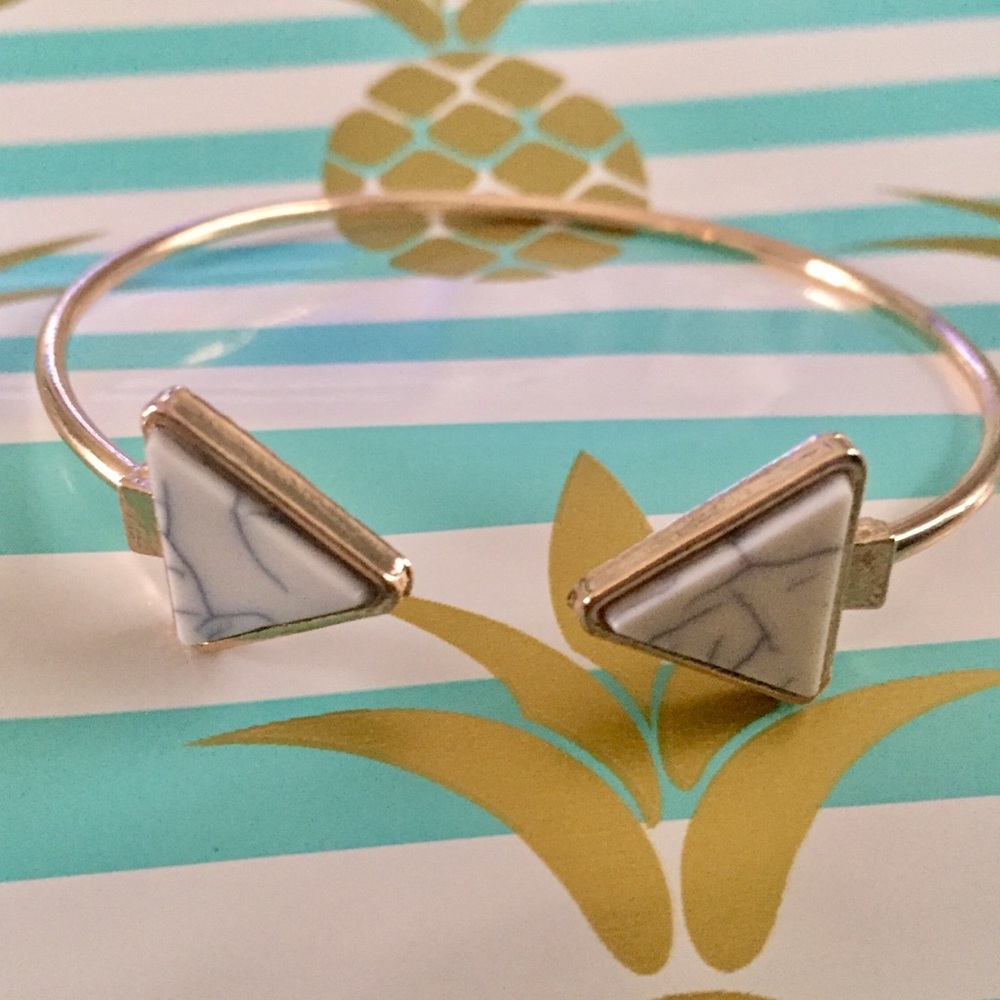🌟NEW ARRIVAL Geometric White Marble Cuff Bracelet